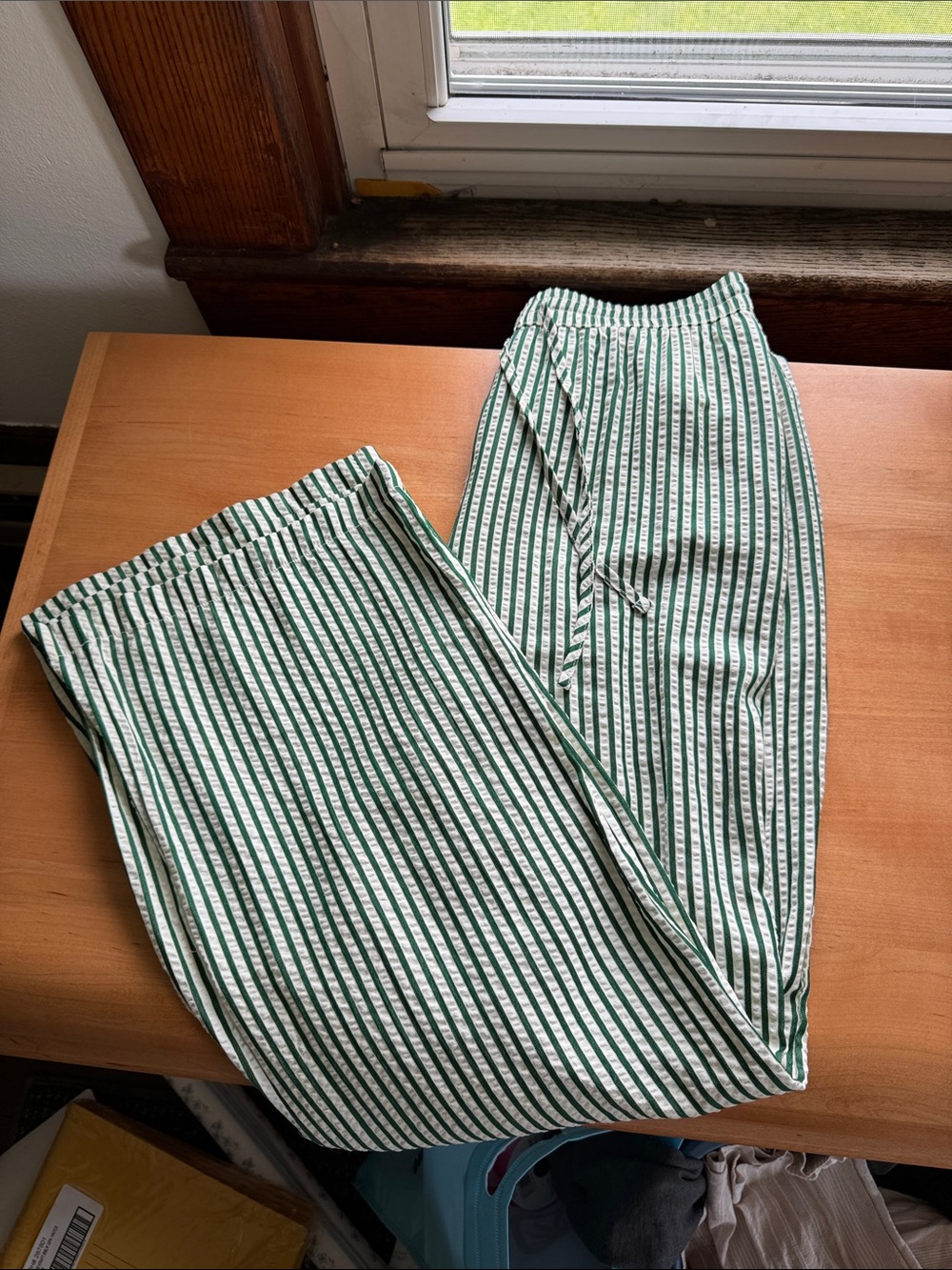 Striped wide leg pants
